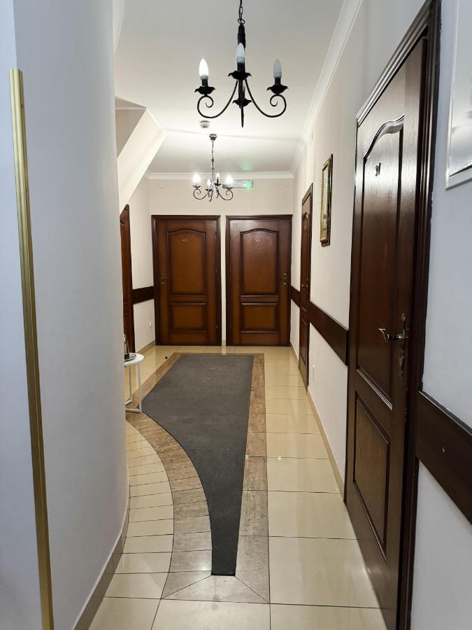 Villa Carmen Kudowa-Zdrój Buitenkant foto