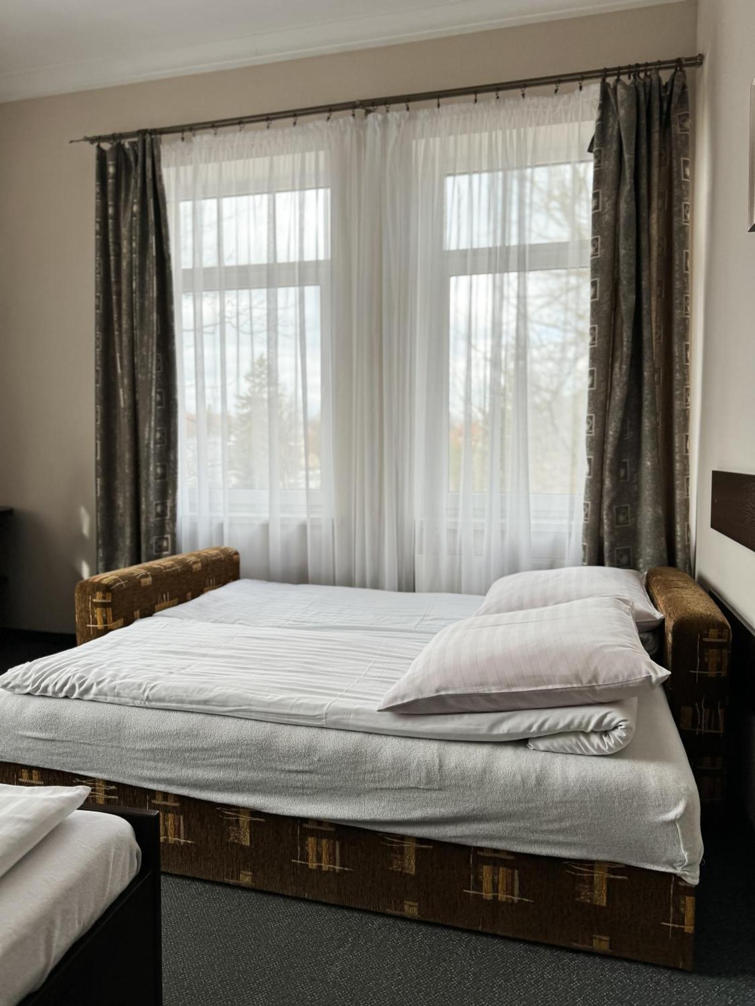Villa Carmen Kudowa-Zdrój Buitenkant foto